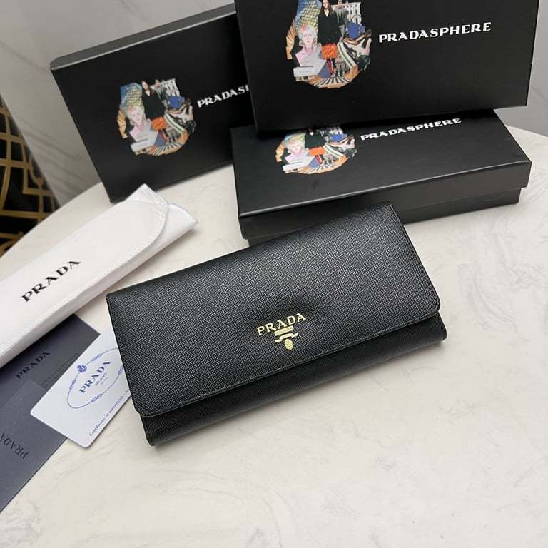 PR SAFFIANO LEATHER FLAP LONG WALLET BLACK AND GOLD 19CM 1MH132 ZLP F061H