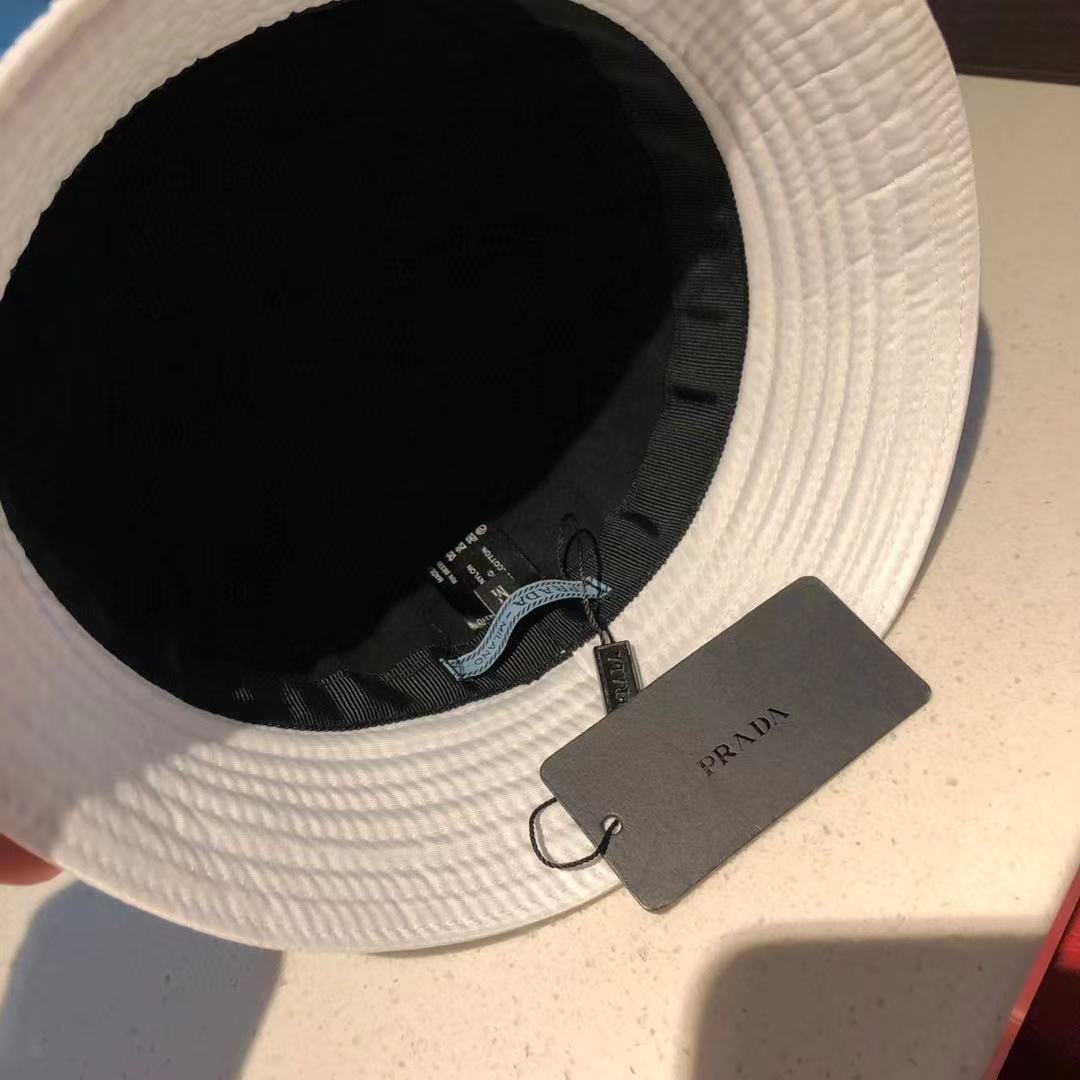 PD YELLOW LOGO BUCKET HAT WHITE
