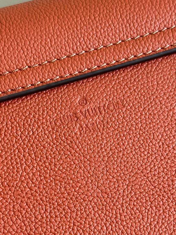 LUV LOCKME TENDER 19CM CHATAIGNE BROWN