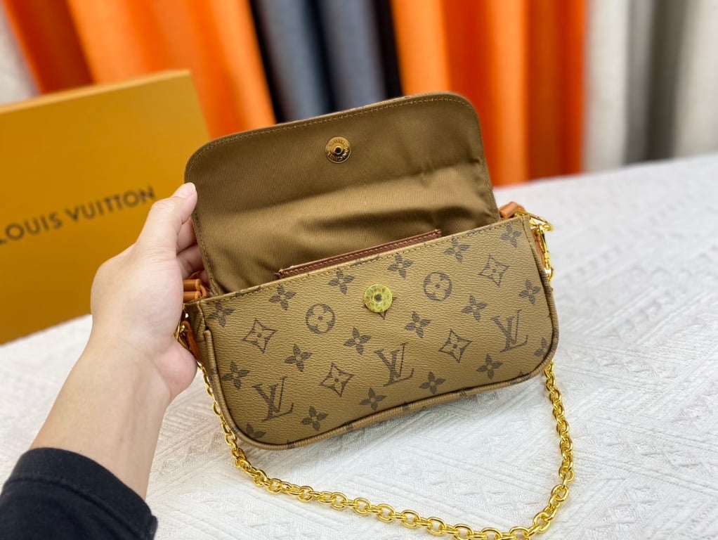 LUV WALLET ON CHAIN IVY BEIGE