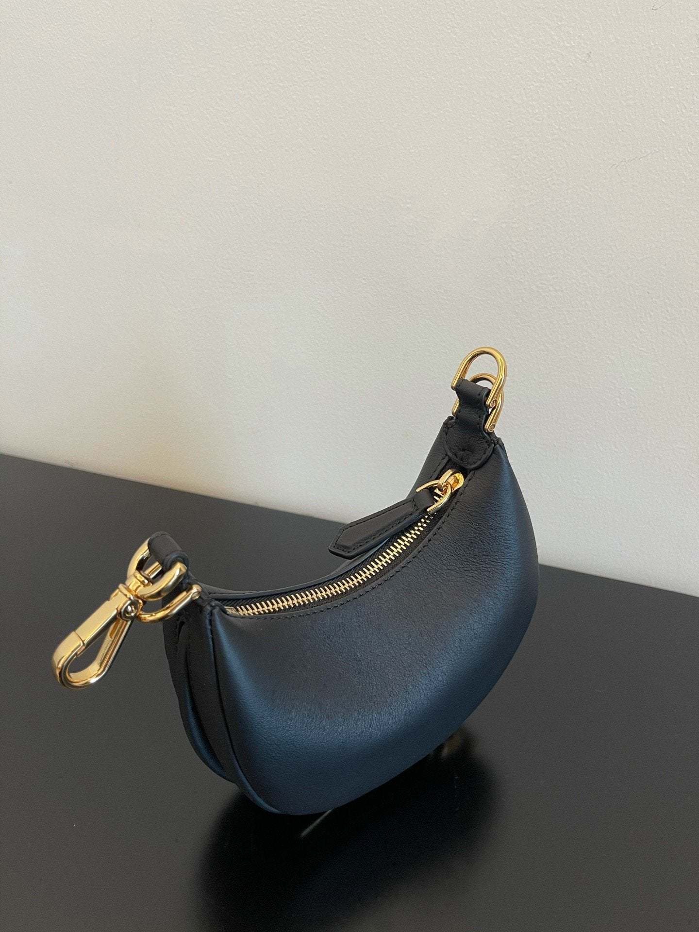 FI Nano FIgraphy Black For Women, Women’s HandBags 6.7in/17cm FF 8BR798A5DYF1HEJ