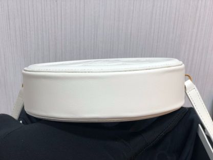 CE CROSSBODY OVAL PURSE CUIR TRIOMPHE IN SMOOTH CALFSKIN WHITE