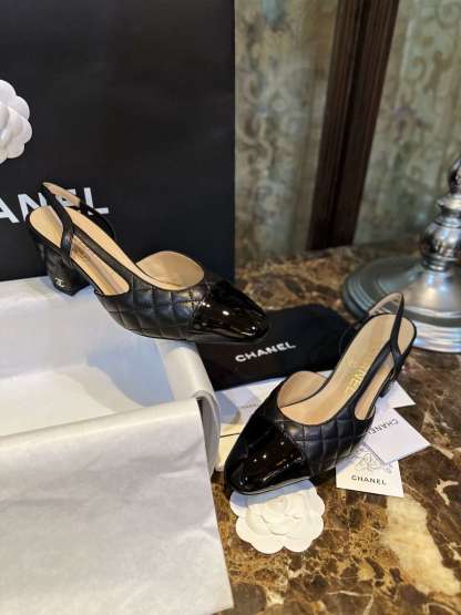 CHL PATENT SLINGBACK PUMPS BLACK