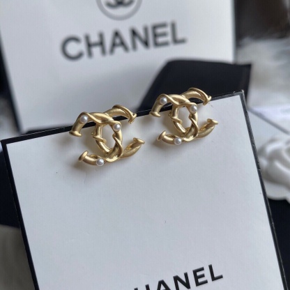 CC CC GOLD EARRINGS