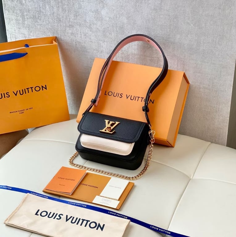 LUV LOCKME TENDER 19CM BLACK