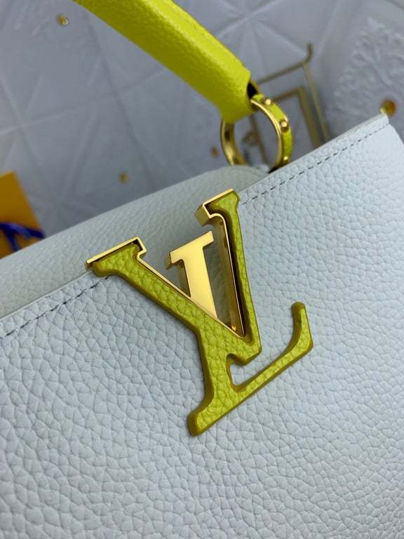 LUV CAPUCINES BB SNOW WHITE 27CM