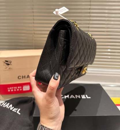 CHL MEDIUM CLASSIC FLAP BAG GOLD HARDWARE BLACK 26CM