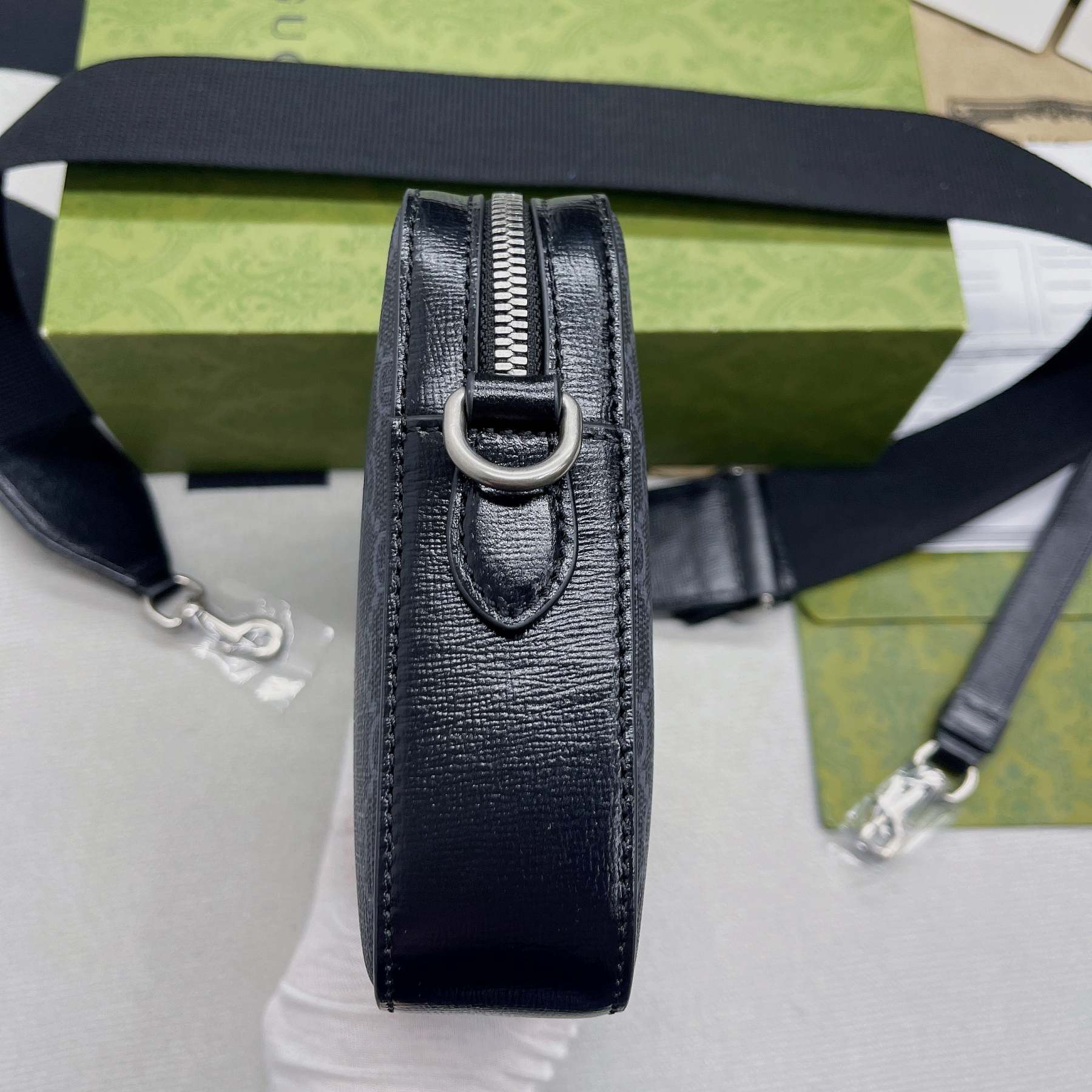 gg Shoulder Bag With Interlocking G Black gg Supreme Canvas For Women  9.6in/24.5cm gg 703468 92THF 1000