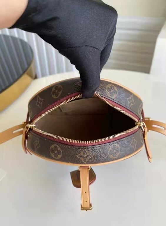 LUV BOITE CHAPEAU SOUPLE MM 22CM