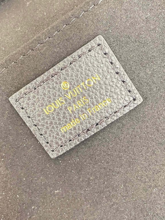 LUV PETIT SAC PLAT 17CM BLACK