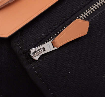 Caramew - HMS Bags - 496