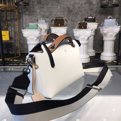 FI By The Way Medium White For Women, Women&#8217;s Hangbags, Shoulder And Crossbody Bags 11.4in/29cm FF 8BL146