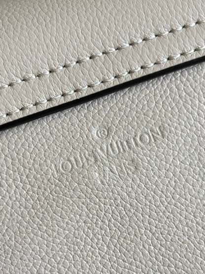 LUV LOCKME TENDER 19CM QUARTZ WHITE BAG