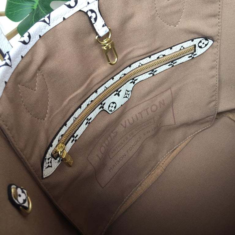 LUV NEVERFULL MONOGRAM GIANT JUNGLE MM GREEN BEIGE