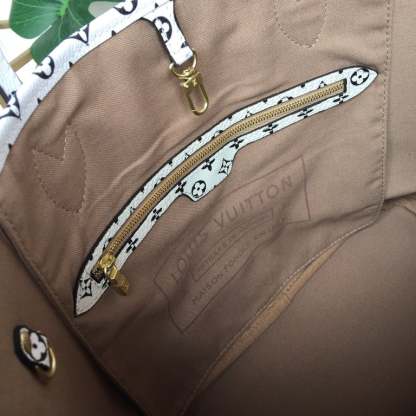 LUV NEVERFULL MONOGRAM GIANT JUNGLE MM GREEN BEIGE