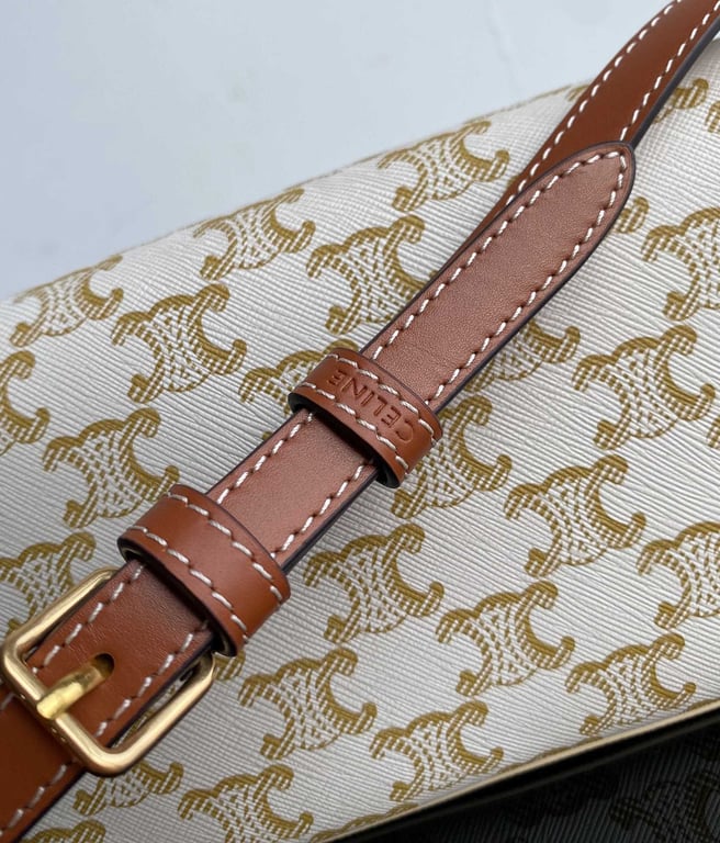 CE TRIOMPHE SHOULDER BAG IN SHINY CALFSKIN GOLD CC WHITE