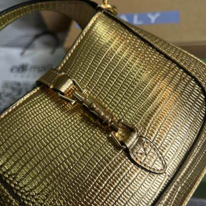 GC 675799 Jackiemini Leather golden color 19cm
