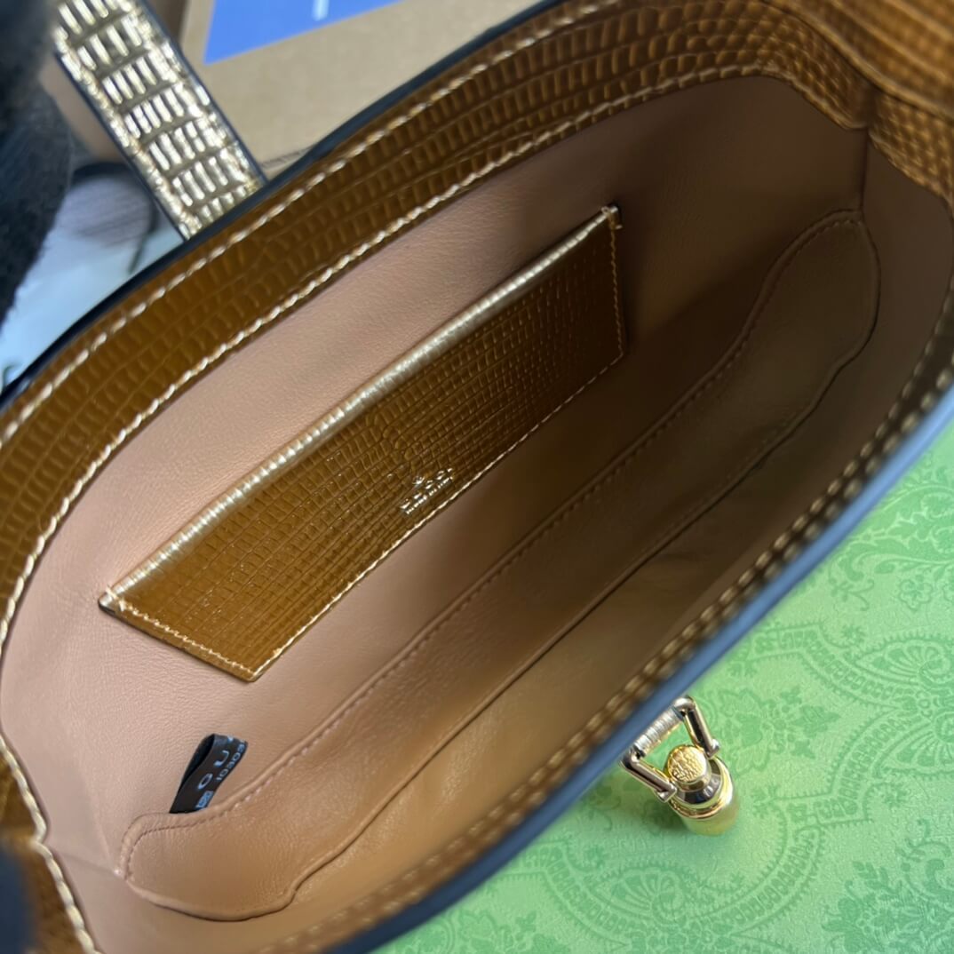 GC 675799 Jackiemini Leather golden color 19cm