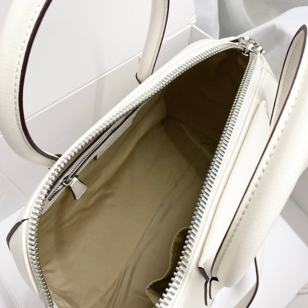 gv Antigona Bag White For Women, Handbags, Shoulder Bags 13in/33cm GVC 