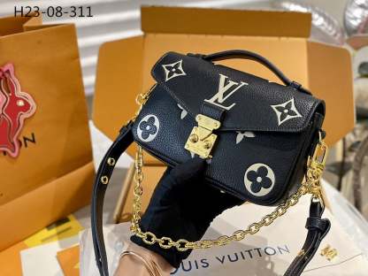 LUV POCHETTE METIS EAST WEST BAG BLACK BEIGE 21CM M46596