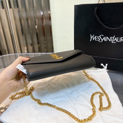 YSL UPTOWN CHAIN WALLET IN GRAIN DE POUDRE EMBOSSED BLACK 19CM 6077881GF0J1000