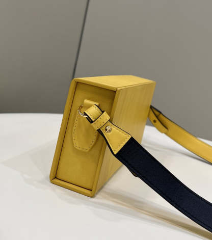 FI Horizontal Box Yellow Bag For Woman 10.5cm/4in 7VA520ADP6F1CIA