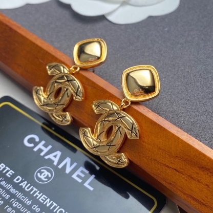 CC CC EARRINGS