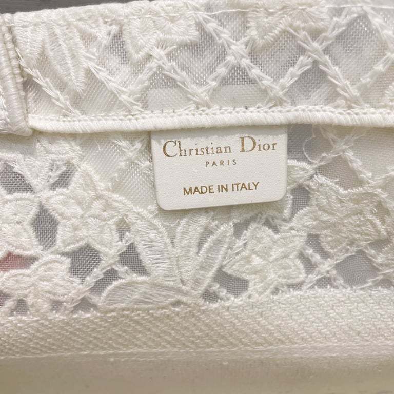 DIR 36CM WHITE D-LACE EMBROIDERY WITH 3D MACRAME EFFECT TOTE BAG
