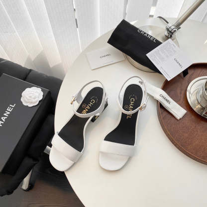 SANDAL CHL WHITE SLINGBACKS SANDALS WITH GEM HEEL