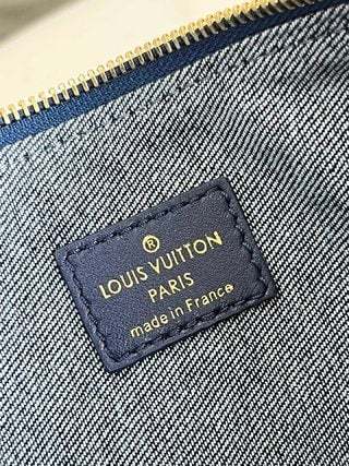 LUV NAVY BLUE COUSSIN PM 26CM