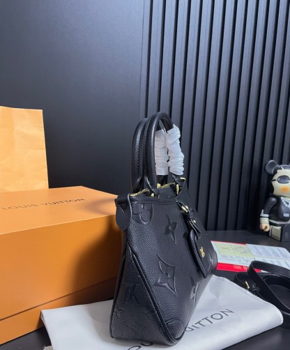 LV TRIANON PM MONOGRAM EMPREINTE BLACK 28CM M46488