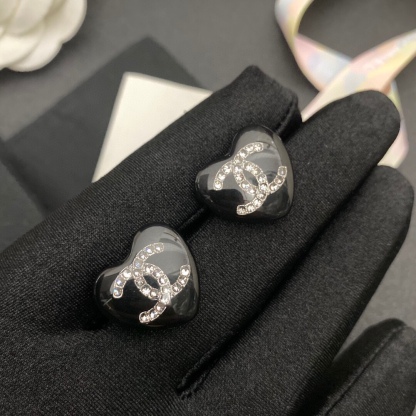 CC HEART BLACK EARRINGS