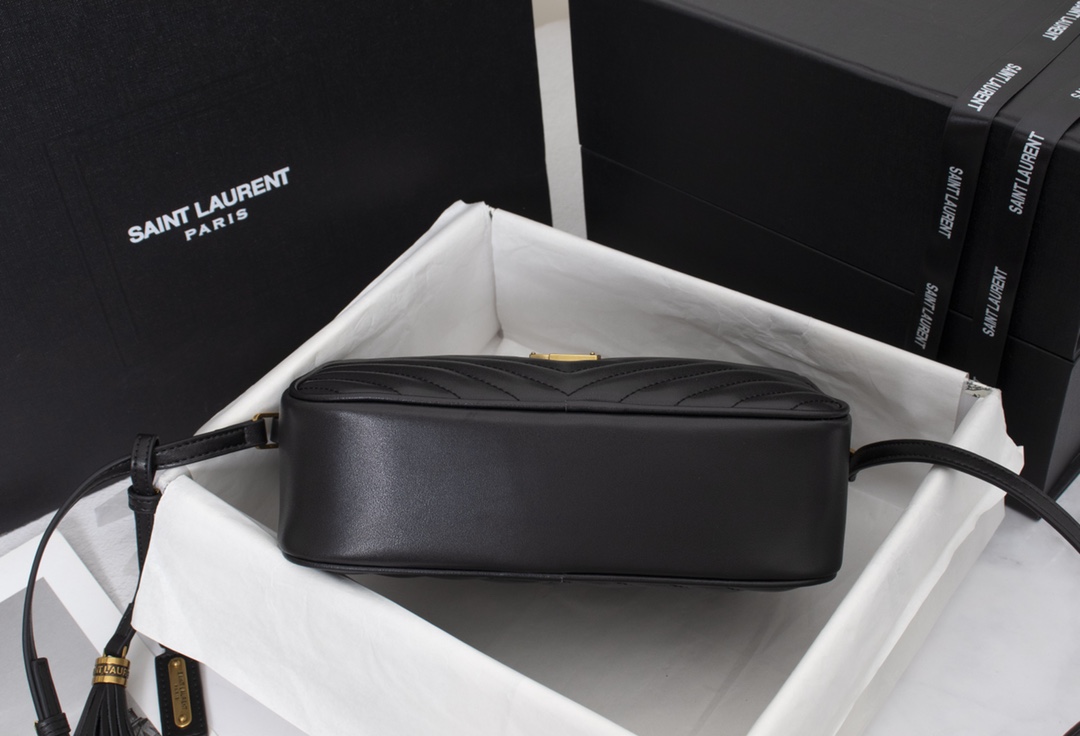 YSL LOU CAMERA BAG IN QUILTED BLACK GOLD LEATHER 23CM 612544DV7071000