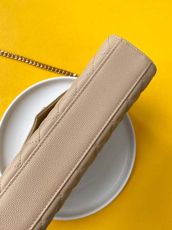 SAINT LAURENT ENVELOPE MEDIUM CHAIN BAG IN MIX MATELASSE GRAIN DE POUDRE EMBOSSED BEIGE 24CM