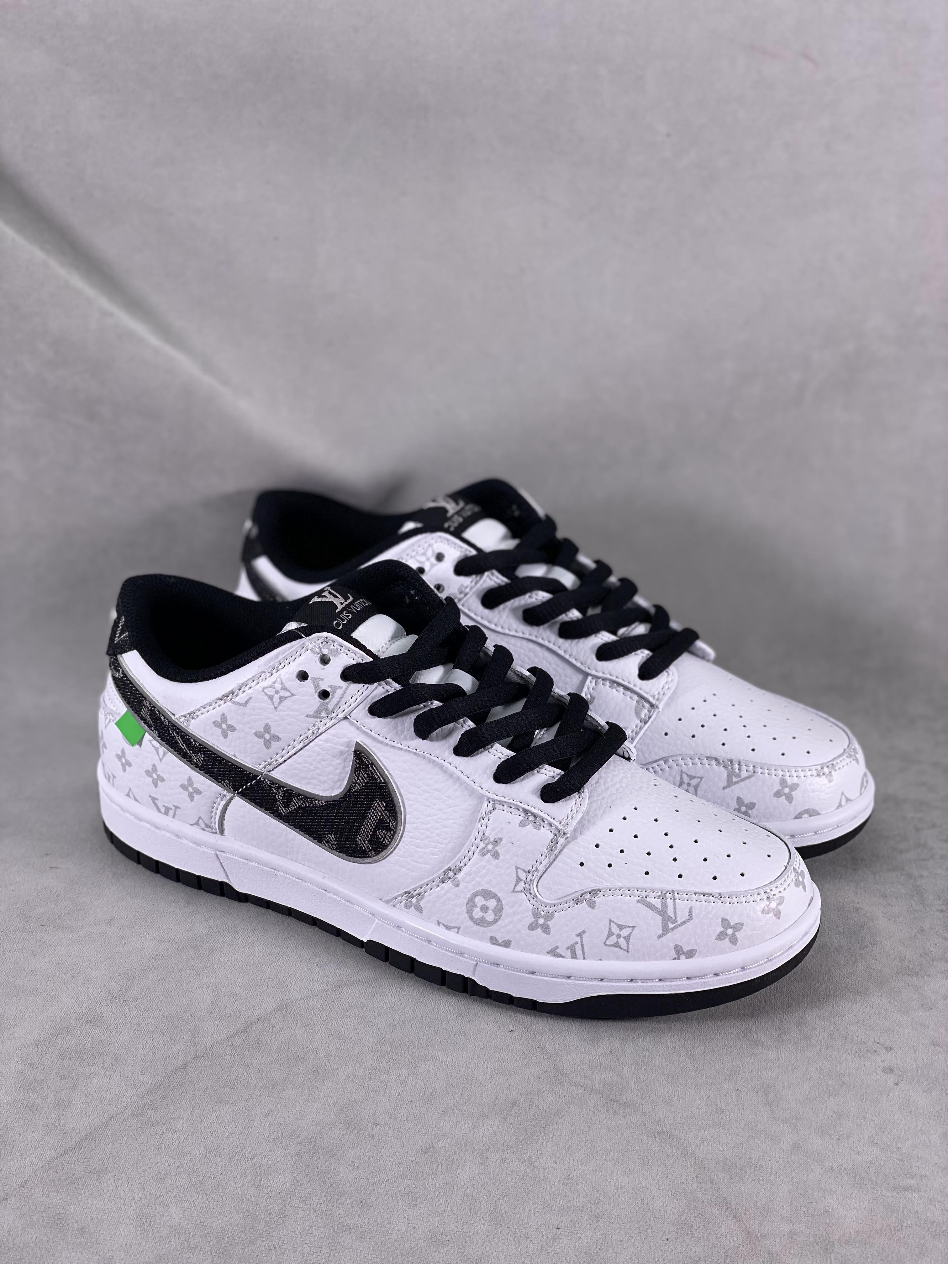 Designer SB Dunk Low x LV 0526 591