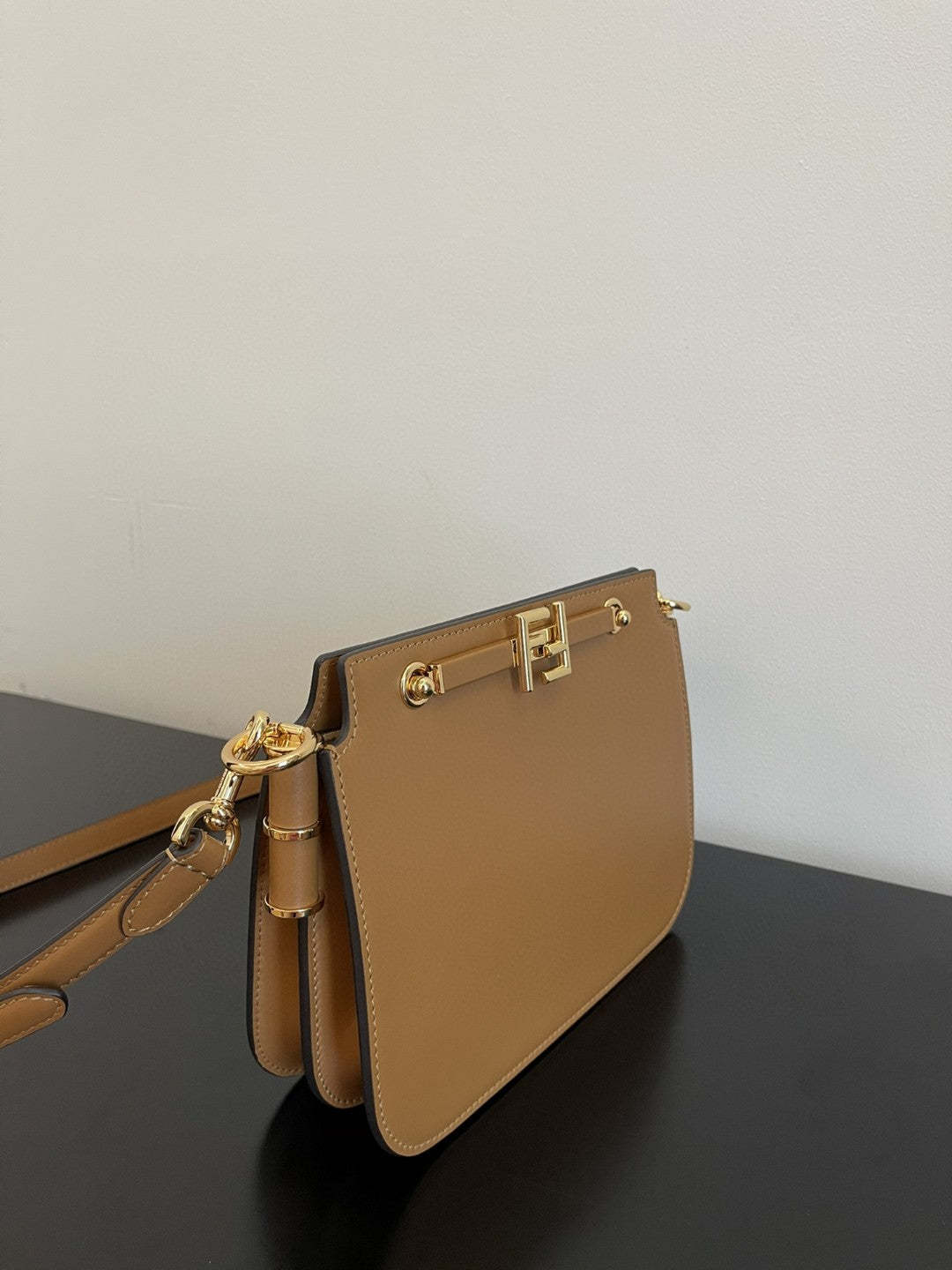 FI Touch Brown Bag For Woman 19cm/7.5in