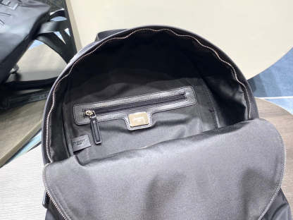 gv Essentiel U Backpack Black For Men, Men&#8217;s Backpacks 17in/43cm GVC