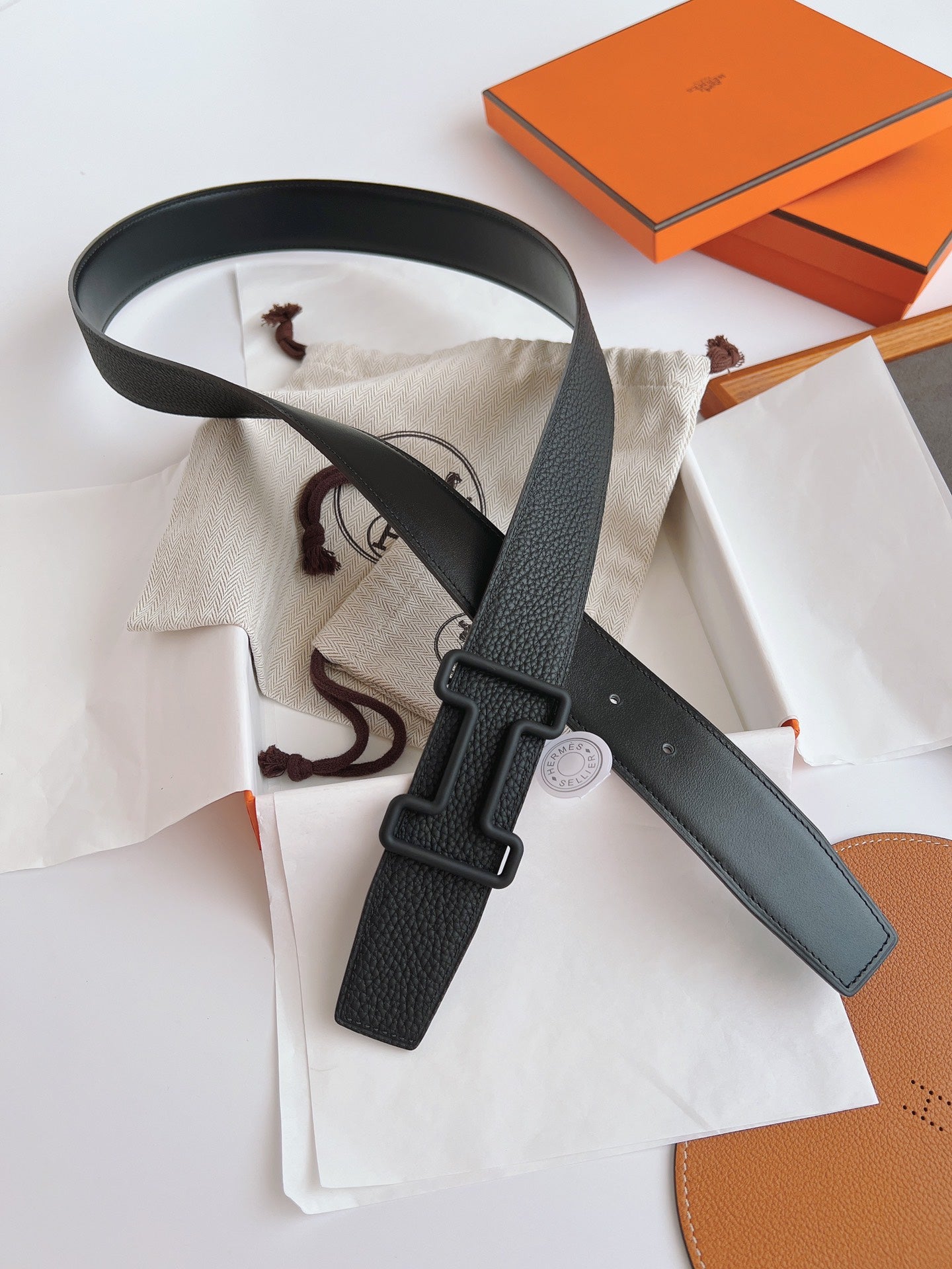 HM LEATHER BELT WITH H BUCKLE BLACK 38MM