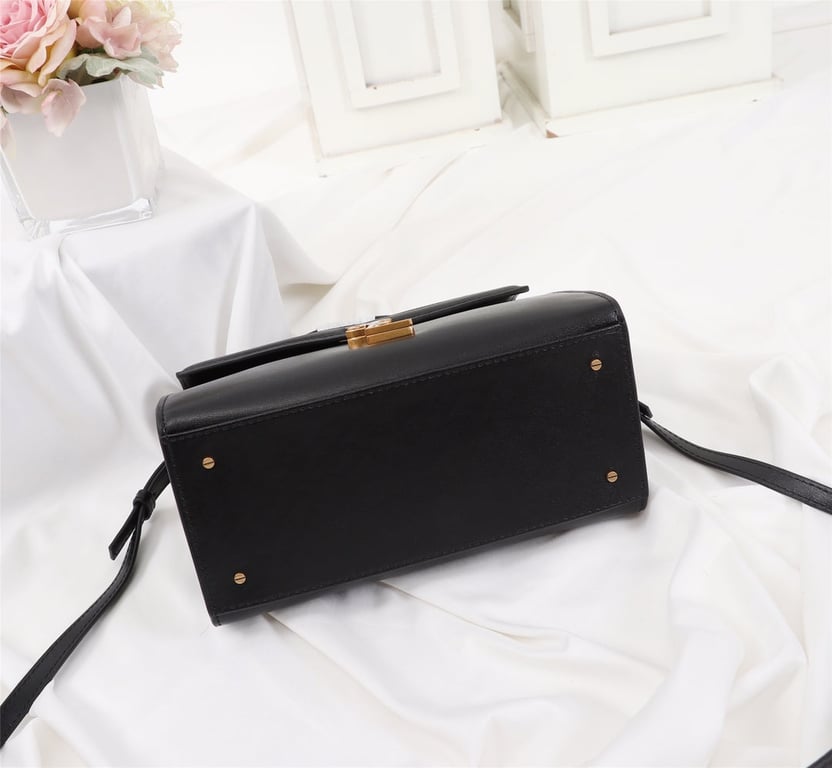 SAINT LAURENT CASSANDRA MEDIUM TOP HANDLE BAG BLACK GOLD 24CM