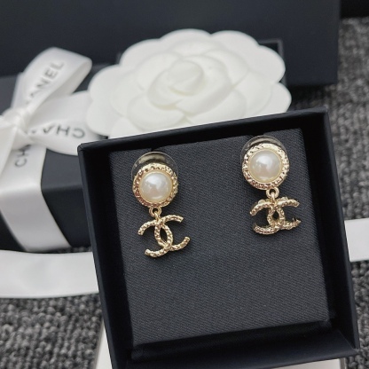 CC CC PEARL EARRINGS
