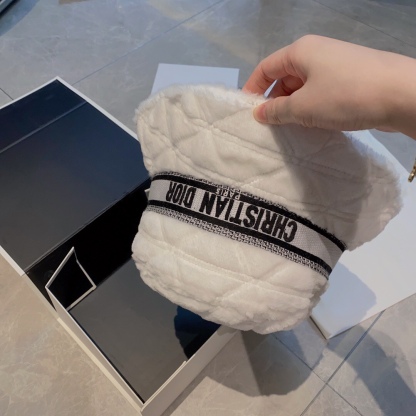 DOR D-BOBBY CANNAGE SMALL BRIM BUCKET HAT WHITE