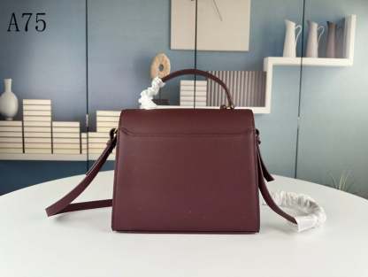 SAINT LAURENT CASSANDRA MEDIUM TOP HANDLE IN GRAIN DE POUDRE EMBOSSED DARK PECAN 24CM