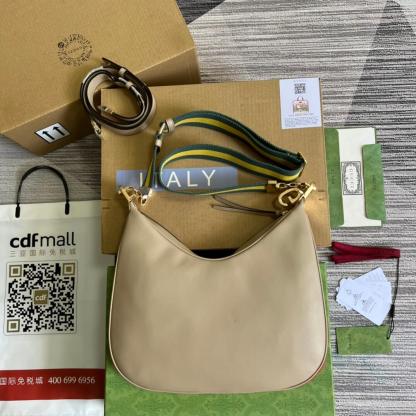 GC 702823 Attache GM milk white 35CM