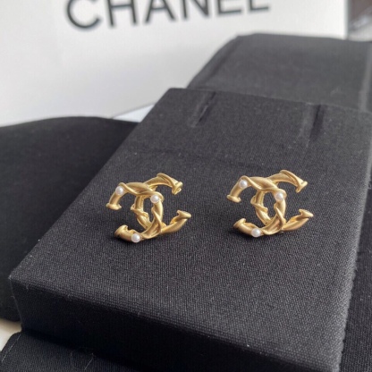 CC CC GOLD EARRINGS