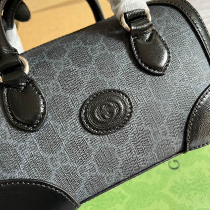 GC 723307 Travelling bag PM Supreme 21.5CM black