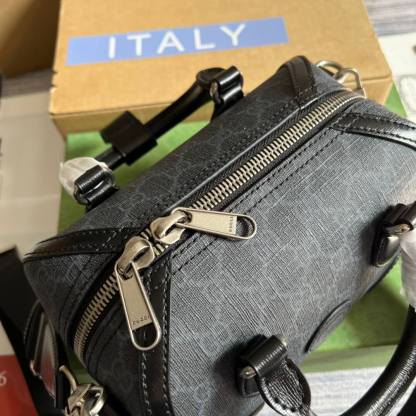 GC 723307 Travelling bag PM Supreme 21.5CM black