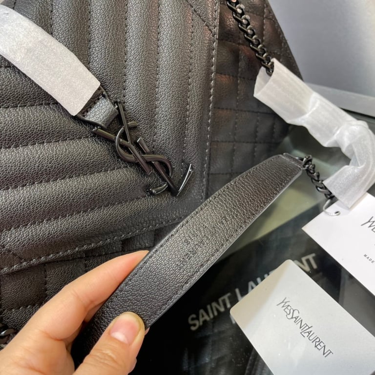 SAINT LAURENT ENVELOPE CHAIN BAG IN MIX MATELASSE GRAIN DE POUDRE EMBOSSED LEATHER BLACK 31CM