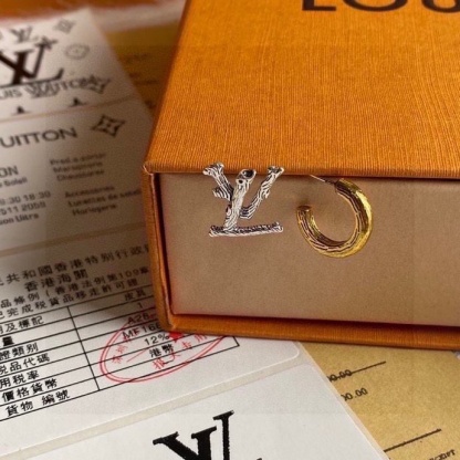 LV EARRINGS