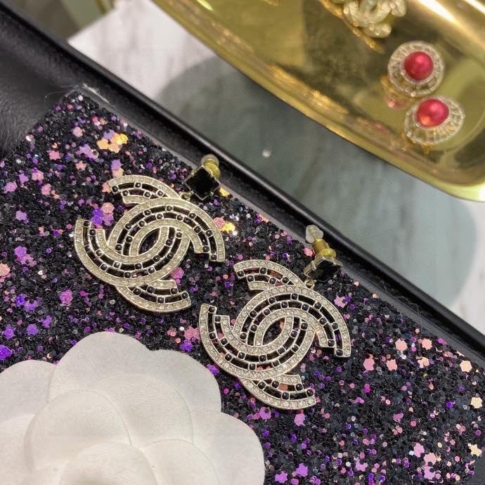 CC CC EARRINGS