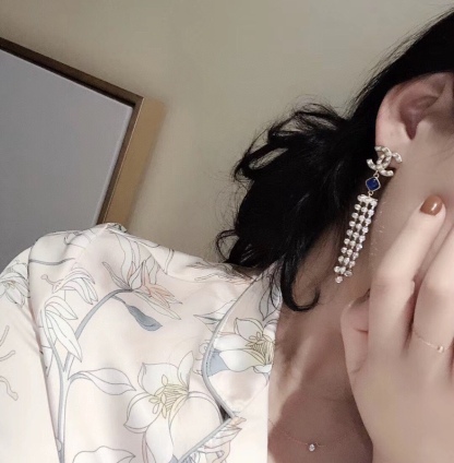 CC STRASS BLUE CRYSTAL EARRINGS